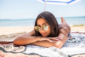 How to Remove Sun Tan Naturally: 10 Effective and Simple Methods