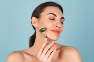 Achieve a Natural Makeup Look: Easy Hacks for a Flawless Finish