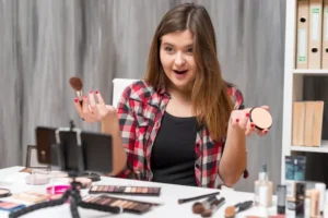 The Foolproof Beginner Makeup Routine: Everyday Essentials & Flawless Techniques