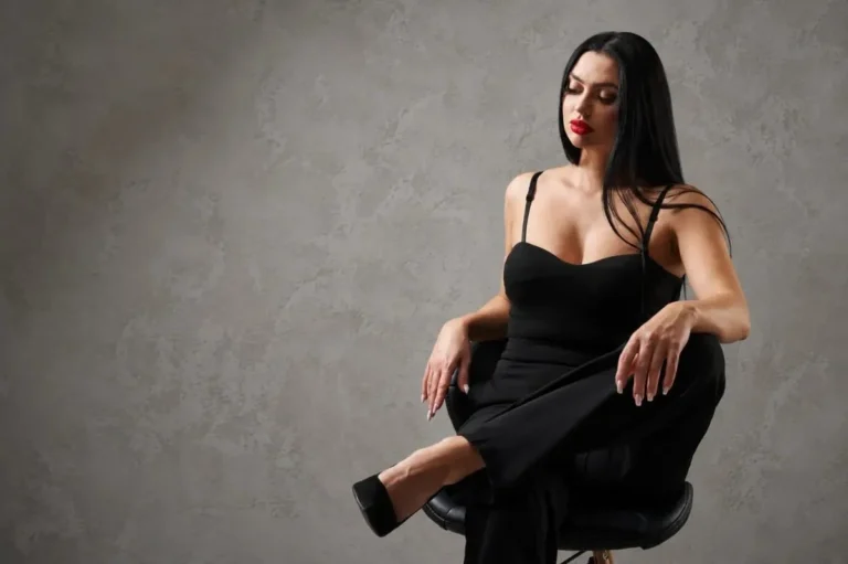 Black is Forever – Timeless Elegance for Every Occasion